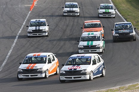 Dacia Logan/Thomas Bakker